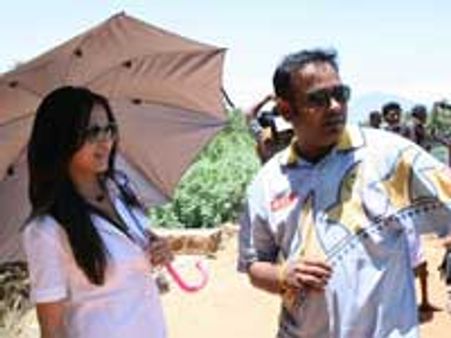 ரஜினி மகள் தயாரித்த கோவா படத்துக்கு இடைக்காலத் தடை