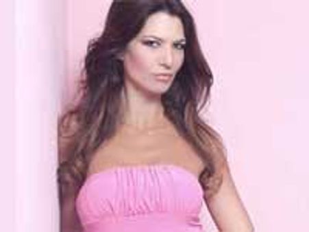 பின்னழகை எடுப்பாக்க ஆபரேஷன் - உயிரிழந்த அர்ஜென்டினா அழகி