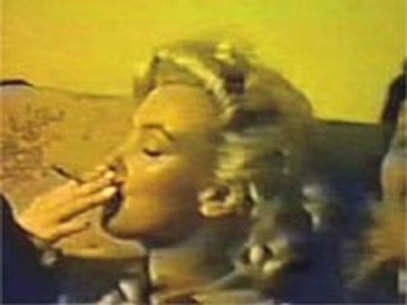 மன்றோவி்ன் போதை பழக்கம்-பகீர் வீடியோ ரிலீஸ்!