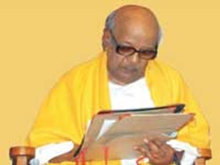 'ஜஸ்ட்' பத்தே நிமிடத்தில் கருணாநிதி எழுதிய டூயட் பாடல்!