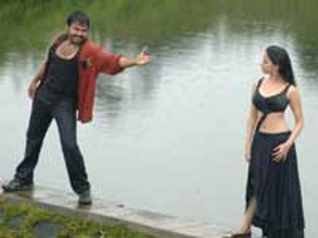 பையா படம் வெளியாகத் தடை!