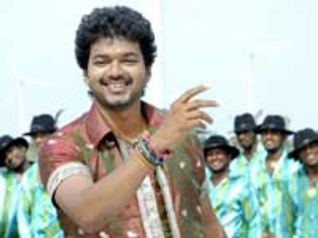 வேட்டைக்காரன்... ஈழத் தமிழர்கள் போர்க்கொடி!