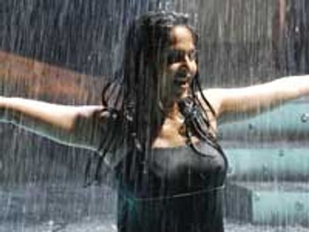 சென்னைக்கு இடம் பெயர்ந்த அனுஷ்கா!