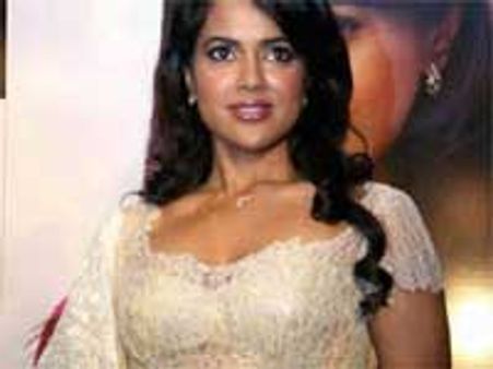 சமீராவுக்கு ப்ரியதர்ஷன் தந்த பிறந்த நாள் பரிசு!