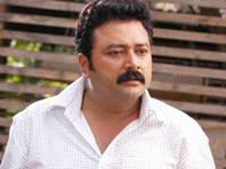 சபரி மலையில் ஜெயராம்!