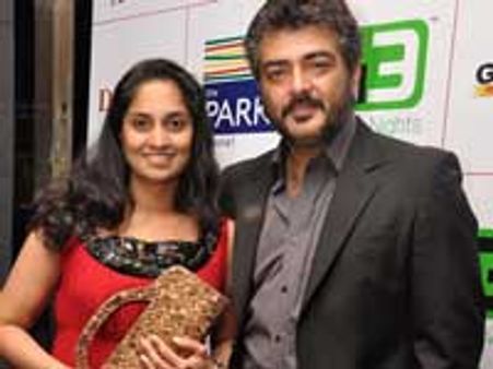 கிறிஸ்துமஸ் விழாவில் நமீதா, ரீம்மா, சோனியா அகர்வால்