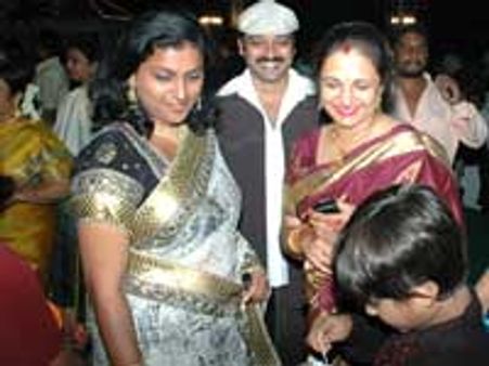 ரெட்டி மரணத்தில் சந்தேகம்-ரோஜா