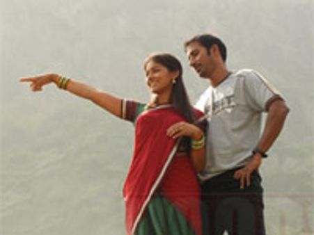 நாயகியை முத்தமிட 12 டேக் வாங்கிய சடகோபன் ரமேஷ்