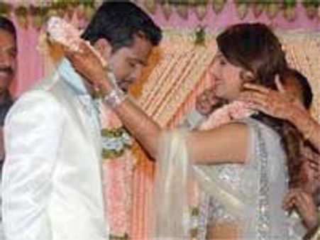 ரம்பாவுக்கு 8-ம் தேதி திருமணம்... நடிப்புக்கும் அன்றே முழுக்கு!