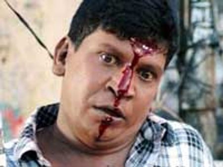 வடிவேலுவின் மதுரை வீட்டுக்குள் நுழைய முயன்ற 4 மர்ம நபர்கள்!