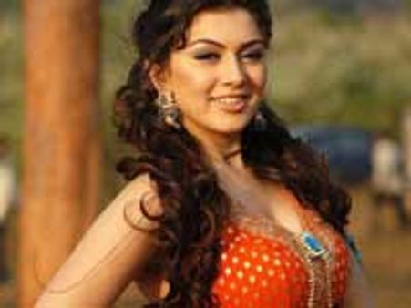 ஜெயம் ரவி... ஹன்ஸிகா.. இச்!