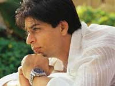 சிவசேனா வெறியாட்டம்: மை நம் ஈஸ் கான் மும்பையில் ரிலீஸாகவில்லை!