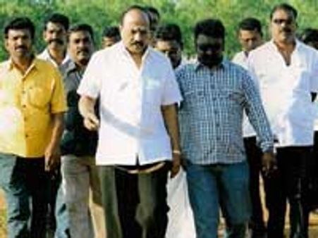 பையனூர் நிலம்-குகநாதன் மற்றும் பிரதிநிதிகள்!