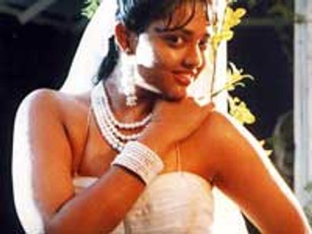 ரஞ்சிதா தற்கொலைக்கு முயன்றாரா?