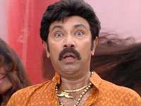 காத்திருந்த செய்தியாளர்கள்- 'எஸ்' ஆன சத்யராஜ்!