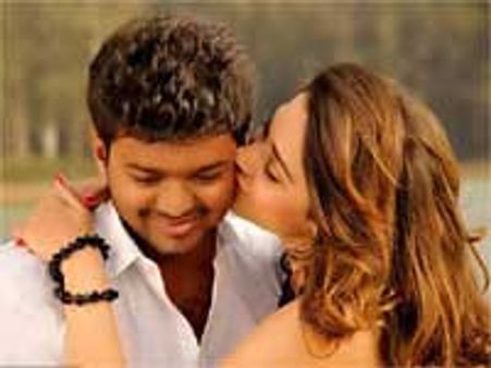 சுறா ரிலீஸ் மீண்டும் தள்ளி வைப்பு?