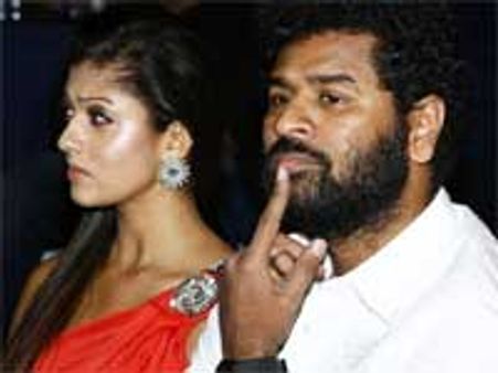 பிரபுதேவா காதல் – கைவிடக் கோரும் அட்வைஸ்களை புறம் தள்ளிய நயன்தாரா