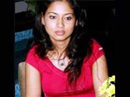 கல்யாணத்திற்கு பூஜா ஒப்புதல் – சினிமாவுக்கு முழுக்கு