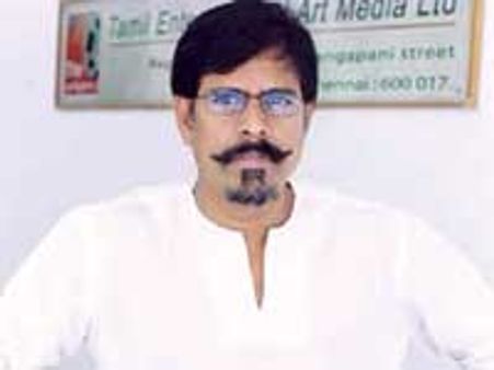 'டிஏ'-டிபன் கேட்கும் விநியோகஸ்தர்கள் – செல்வமணி புலம்பல்