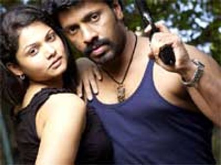 ‘சிங்கிளுக்கு’ மாறிய அனுயா!