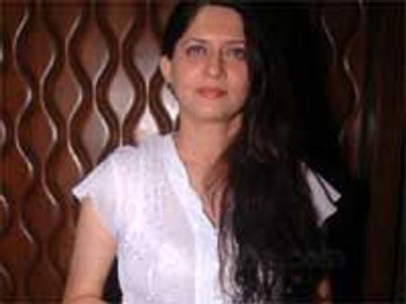 மோகமுள் ஹீரோயினை கற்பழிக்க முயன்றவருக்கு சிறை