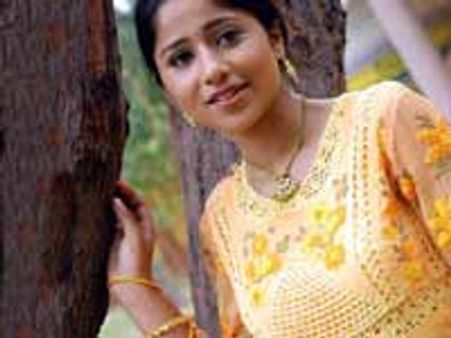 சிம்ரன் தந்த அட்வைஸ் – சிலிர்க்கும் ஷ்ரத்தா