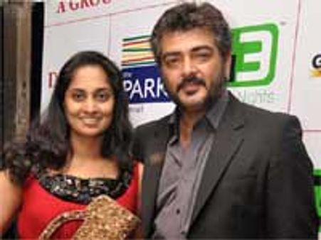 நடிகர் அஜீ்த்துக்கு இன்று 40வது பிறந்தநாள்.