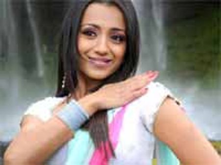 கோடை விடுமுறையில் கூட சுறுசுறுப்பாக இயங்கும் நடிகைகள்!