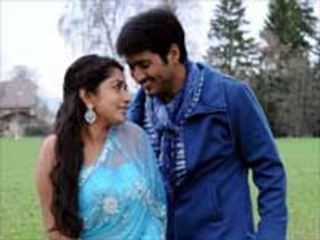 கருணாநிதியின் திருக்குவளை வீட்டில் பெண்சிங்கம்!