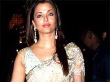 ஐஸ்வர்யா ராய் கொழும்பு செல்லவில்லை!