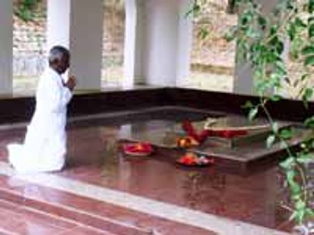 திரையுலகமே கொண்டாடும் இளையராஜா பிறந்த நாள்!