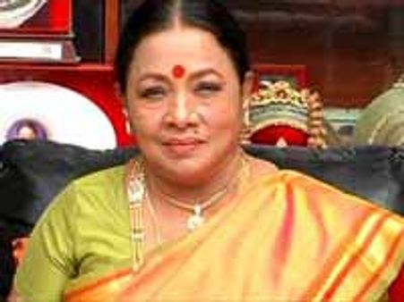 என்னைப் பற்றிய வதந்திகளால் மனம் வேதனையில் துவள்கிறது - மனோரமா