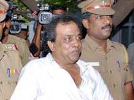 வடிவேலு புகார் - நடிகர் சிங்கமுத்து திடீர் கைது