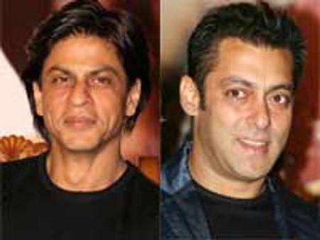 இந்திப் பட விழா- இலங்கையில் கிரிக்கெட் ஆடும் ஷாருக், சல்மான்