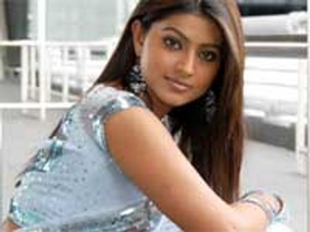 'அம்மா' ஆனார் சினேகா!