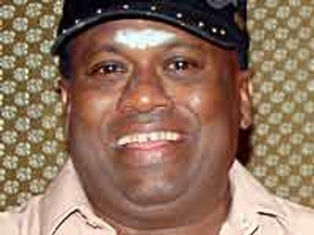 நடிகர் செந்திலுக்கு முதுகு ஆபரேஷன்!