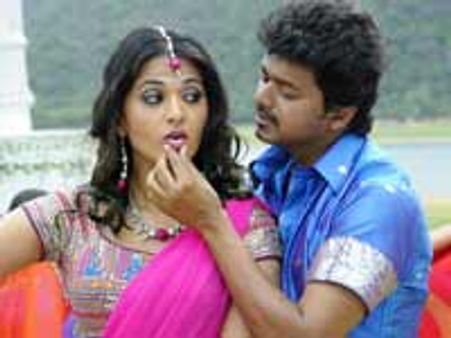 தியேட்டர் உரிமையாளர்கள் கூட்டம் ரத்து... விஜய் சமரசப் பேச்சு!