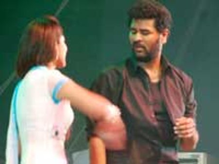 என்னையும் நயனையும் பிரிக்க முடியாது! - பஞ்சாயத்தில் பிரபுதேவா விளக்கம்