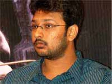 அழகிரி மகனும் டிவி ஆரம்பிக்கிறார்!