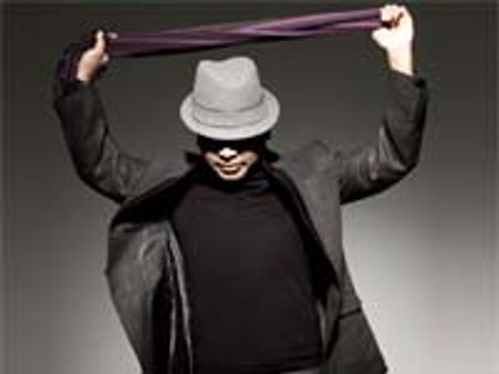 300 காஸ்ட்யூம்களில் 11 இசை நிகழ்ச்சிகள்... அமெரிக்காவில் ரஹ்மானின் கலக்கல் பயணம்!