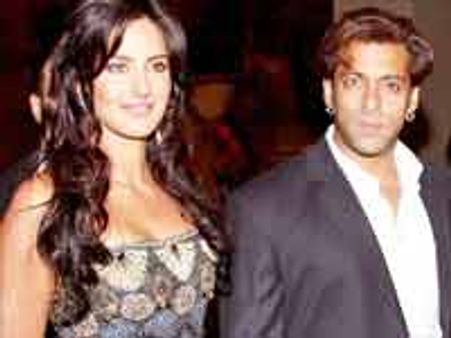 கொழும்பு விழா: நடிகர்-நடிகைகளை புறக்கணிப்போம்!; பிலிம்சேம்பர் மீண்டும் எச்சரிக்கை!!