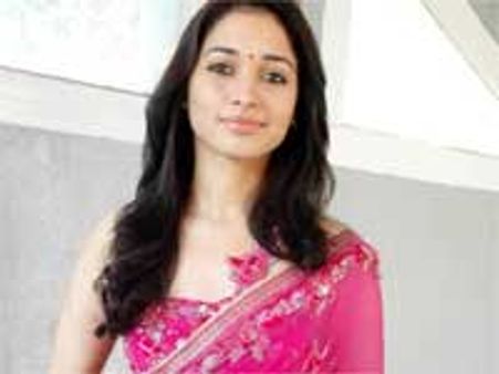 சுறா... அப்படியே ஷாக்காயிட்டேன்!- தமன்னா