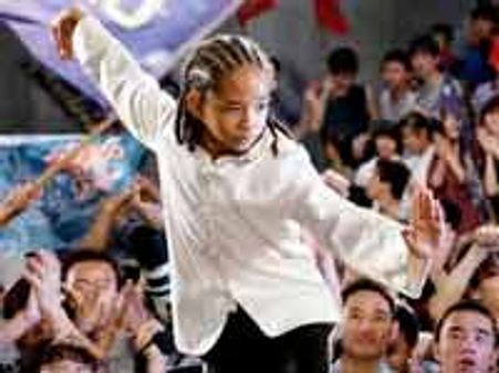 அமெரிக்க பாக்ஸ் ஆபீஸைக் கலக்கும் ஜாக்கி சானின் தி காராத்தே கிட்!