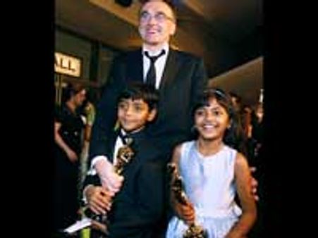 ஹாலிவுட் படம்... 'ஸ்லம்டாக்' சிறுவர்களுக்கு ரூ.33 லட்சம் சம்பளம்!