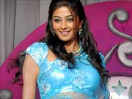 என்னை ஓரம்கட்டுவது நியாயமா?-ப்ரியாமணி ஆவேசம்