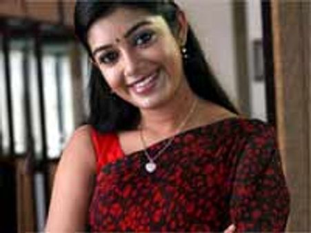 தொகுக்கப் போய் விட்ட சாயா சிங்