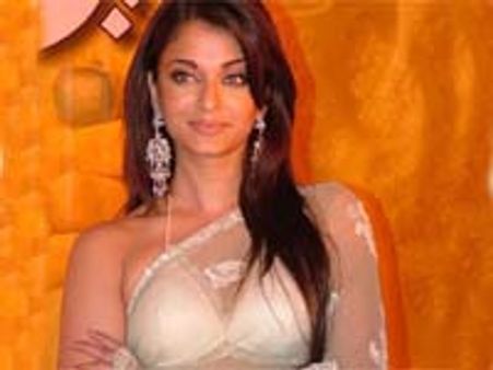 மனாலி நிலச்சரிவில் சிக்கிய ஐஸ்வர்யா, அக்ஷய் குமார்