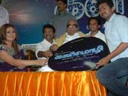 எழுதிக் கொண்டே இருப்பேன்-எனது பேனாவுக்கு ஓய்வே கிடையாது கருணாநிதி