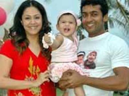 நடிகர் சூர்யா மகனுக்கு தேவ் என பெயர் சூட்டல்