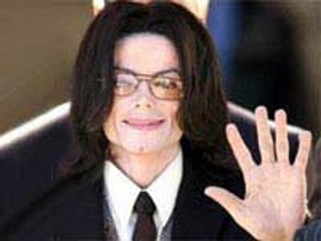 மைக்கேல் ஜாக்சனுக்கு சென்னையில் மூன்றரை டன் கிரானைட் சிலை